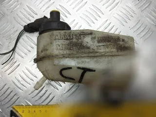 7700436913,7700828034 Бачок главного тормозного цилиндра Renault Megane 2 Арт 153566598_1, вид 3