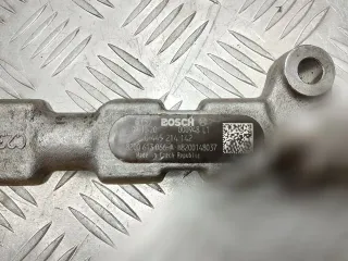 8200613066A,0445214142,H8200148037 Топливная рампа Nissan Primastar 2.5л Арт 153737117_9, вид 2