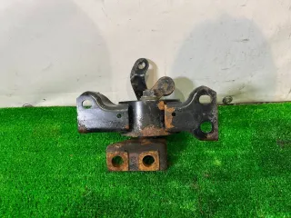 Подушка двигателя Mazda MPV 2 2.0л 2002г.  - Фото 4