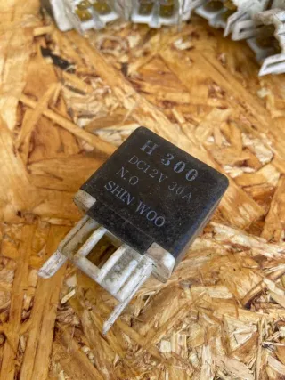 DC12V30A,H300 Реле (прочее) Mazda Xedos 6 Арт 96711572, вид 3