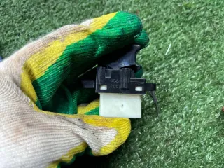 3582D98 Кнопка стеклоподъемника Mazda MPV 2 Арт 170441, вид 5