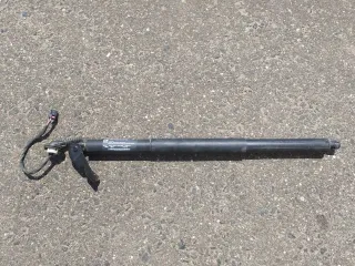 84781790, 815374475 Амортизатор багажника Chevrolet Equinox 3 Арт min96711756, вид 1