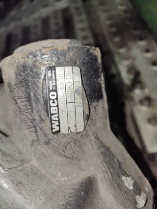 81508046636,640322070 Суппорт передний правый MAN TGX Арт 27429, вид 3