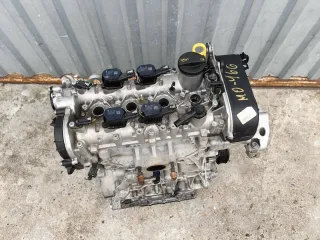 CZEA,CZE,04E100034F Двигатель Audi A3 8V Арт 39369940, вид 3