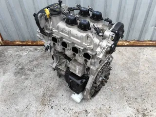 CZEA,CZE,04E100034F Двигатель Audi A3 8V Арт 39369940, вид 10