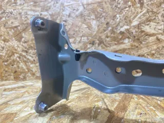 8V0821135A Кронштейн крепления крыла переднего левого Audi A3 8V Арт 39369936, вид 2
