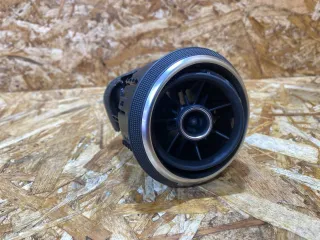8V0820901 Дефлектор обдува салона Audi A3 8V Арт 39369914, вид 1