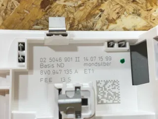 8V0947135A Фонарь салона (плафон) Audi A3 8V Арт 39369865, вид 9