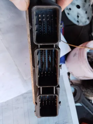 0281011724.8200311550 Блок управления двигателем Renault Espace 4 Арт G541, вид 3
