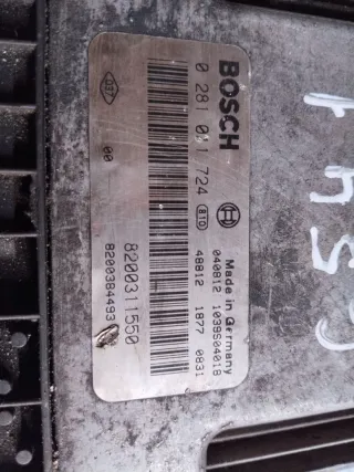 0281011724.8200311550 Блок управления двигателем Renault Espace 4 Арт G541