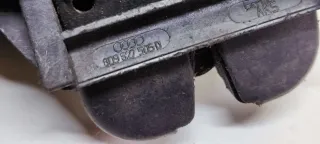 8D9827505D Замок крышки багажника Audi A4 B5 Арт 17503, вид 5