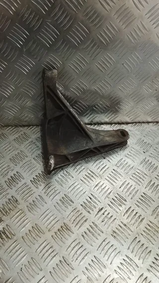  Кронштейн двигателя Audi 100 C3 Арт 96730362, вид 1