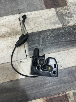 4G0823509C Замок капота Audi A7 1 (S7,RS7) Арт 96730481