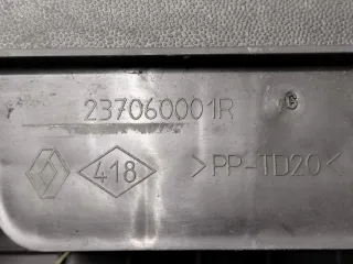 237060001R Крышка блока предохранителей Renault Scenic 3 Арт 68804_2000001307705, вид 4