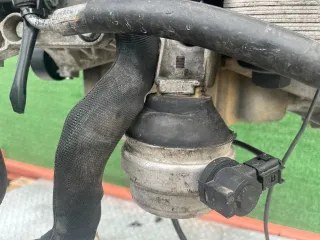 8E0199382B Подушка двигателя Volkswagen Passat B5 Арт 96734888, вид 1