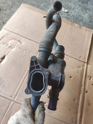  Фланец (тройник) системы охлаждения Volkswagen Golf 5 Арт 96764302, вид 3