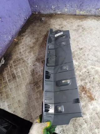 9113340 Накладка внутренняя на заднюю панель кузова BMW 7 F01/F02 Арт 96765384, вид 2