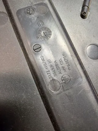6987601 Решетка стеклоочистителя (Дождевик) BMW 7 F01/F02 Арт 96765697, вид 3