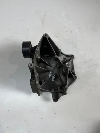 A6512340339 Кронштейн компрессора кондиционера Mercedes C W205 Арт 96765983, вид 2