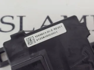 1069651-00 блок управления двери Tesla model S Арт 32868_1, вид 3
