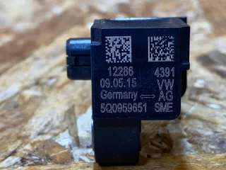 5Q0959651 Датчик удара Audi A3 8V Арт 39370057, вид 7