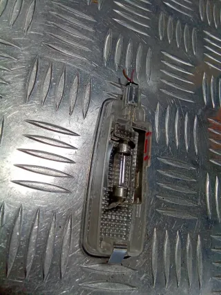 8L0947105A Фонарь салона (плафон) Audi A6 C5 (S6,RS6) Арт 96889456, вид 5