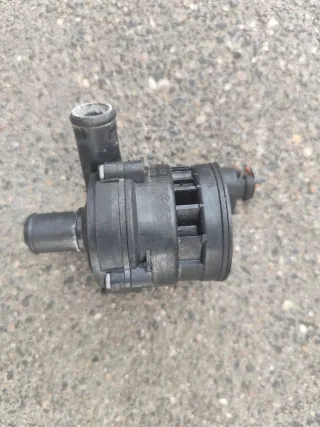0392023000,A2118350364 Насос антифриза дополнительный Mercedes CLS C219 Арт 96890250, вид 1