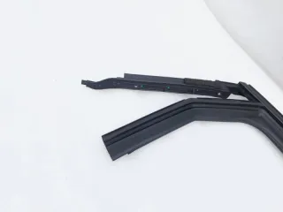 823304696R Уплотнитель стекла двери Renault Arkana Арт ST264503, вид 2