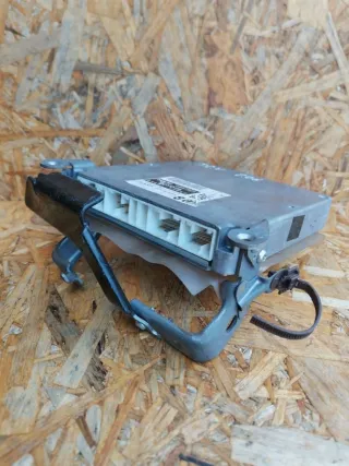 1758005211, 8966113060 Блок управления двигателем Toyota Corolla VERSO 1 Арт 96911577, вид 3