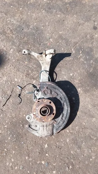  Кулак поворотный передний правый Audi A6 C5 (S6,RS6) Арт 96911601, вид 1