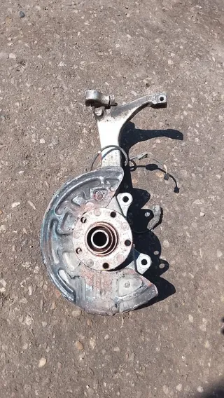  Кулак поворотный передний левый Audi A6 C5 (S6,RS6) Арт 96911618, вид 1