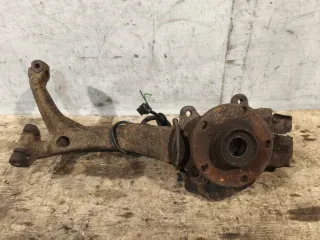 8D0407257 Кулак поворотный передний правый Volkswagen Passat B5 Арт 96926308, вид 1