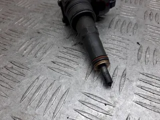 038130073BQ Форсунка Volkswagen Passat B6 Арт 1057619, вид 2