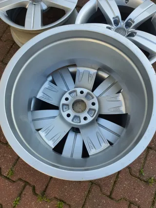  Диск литой R17 Audi Арт 96927850, вид 8
