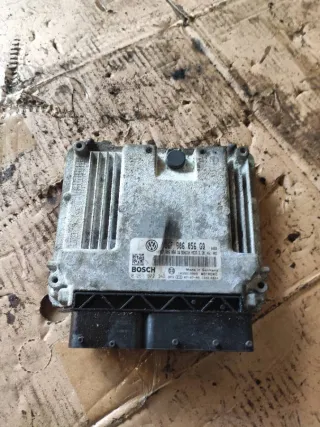06F906056GQ Блок управления двигателем Volkswagen Passat B6 Арт 96928955