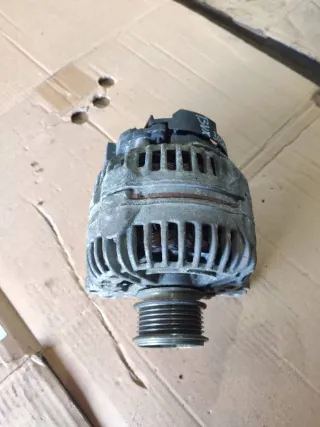 06F903023F Генератор Volkswagen Passat B6 Арт 96928957, вид 1