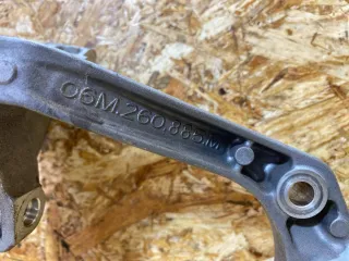 06M260885M Кронштейн компрессора кондиционера Audi Q7 4M restailing Арт 39370251, вид 6