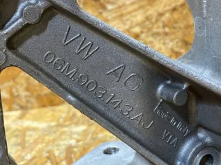 06M903143AJ Кронштейн генератора Audi Q7 4M restailing Арт 39370238, вид 8
