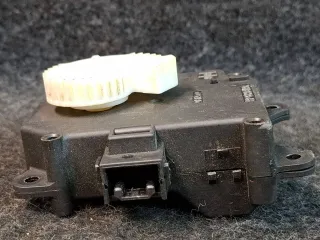 AE0638000172PLS Моторчик заслонки печки Toyota Sienna 3 Арт 320599, вид 2