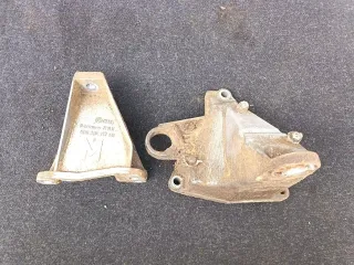 8D0399113,8D0399114 Кронштейн КПП Volkswagen Passat B5 Арт 96931762, вид 1