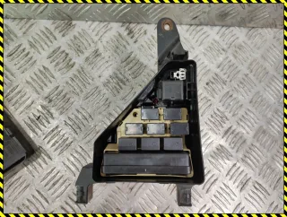 Блок предохранителей Lexus LS 3 2002г. 8266250080 - Фото 7