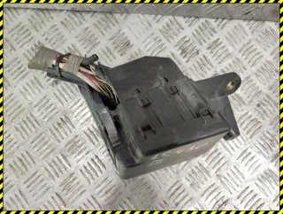8266250070 Блок предохранителей Lexus LS 3 Арт 96934973, вид 2