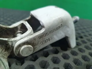 9801087880 Петля крышки багажника Peugeot 208 Арт 96935300, вид 4
