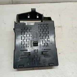 7703297929 Блок предохранителей Renault Scenic 1 Арт Z4743, вид 2
