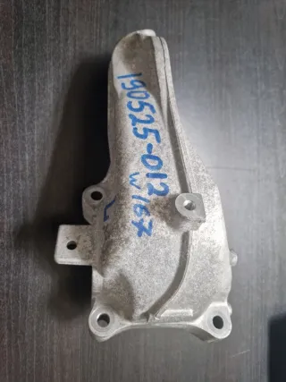 A6542231700 Кронштейн двигателя Mercedes GLE W167 2.0л Арт 96936191