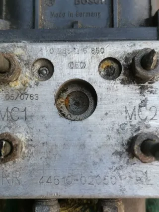 0273004571, 0265216850, 4451002050 Блок АБС (ABS) Toyota Corolla E120 Арт 96936204, вид 8