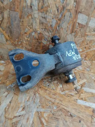  Подушка двигателя Mazda MPV 2 2.0л Арт 96936325