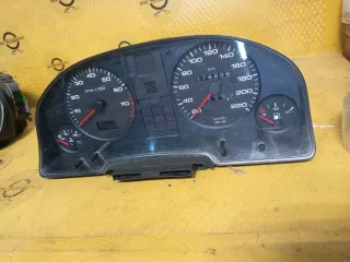 8A0919033H Щиток приборов (приборная панель) Audi 80 B4 Арт 96936385, вид 1