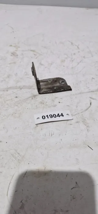 11658647241,8647241 Кронштейн (крепление) BMW 2 F44 Арт 019044