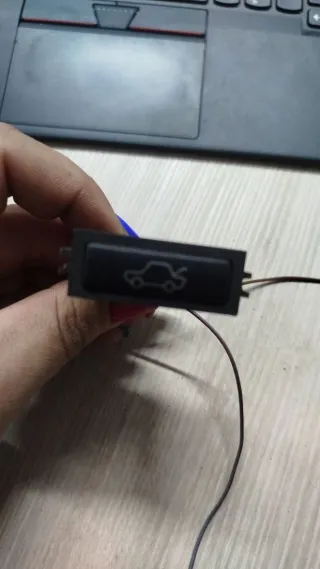 61318365579 Кнопка открытия багажника BMW 5 E39 Арт 96940010, вид 2